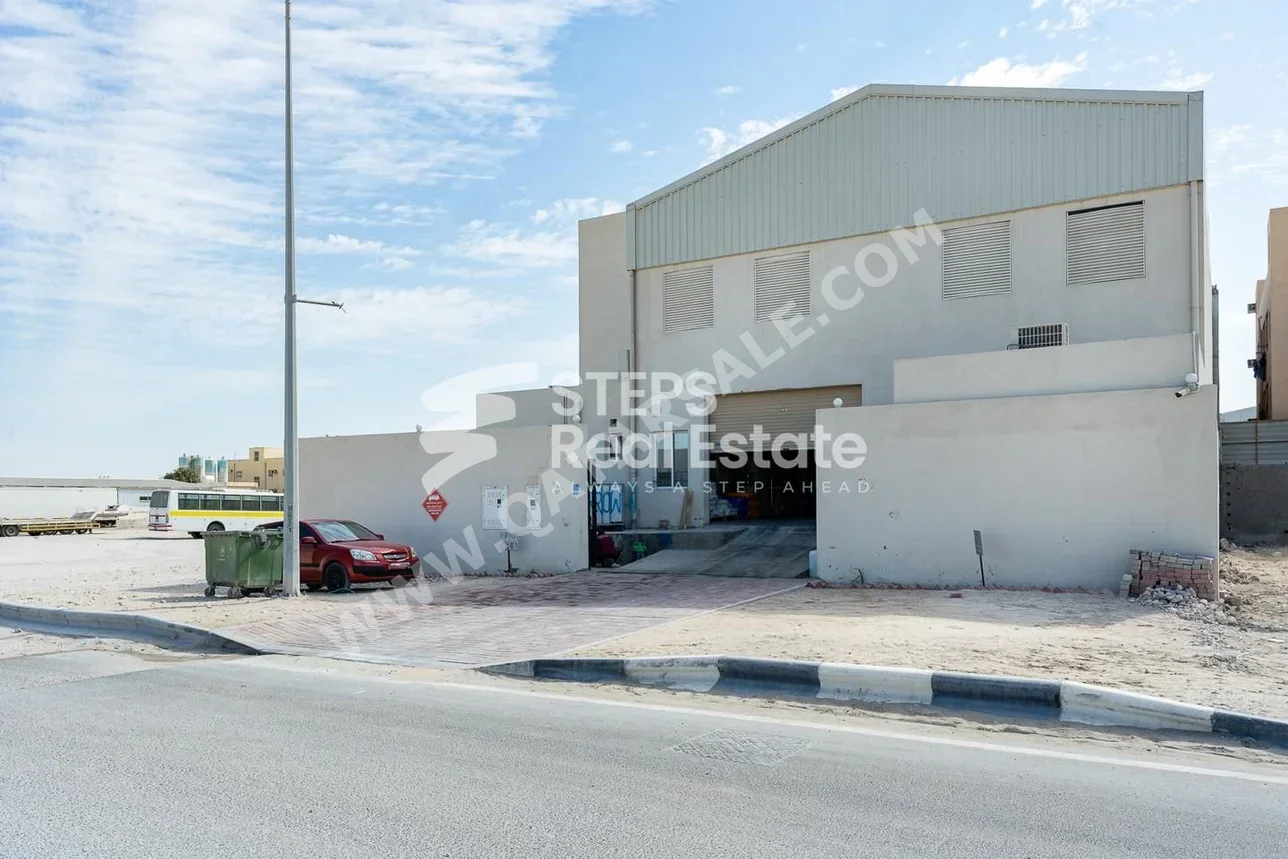Warehouses & Stores - Al Rayyan  - Industrial Area  -Area Size: 600 Square Meter