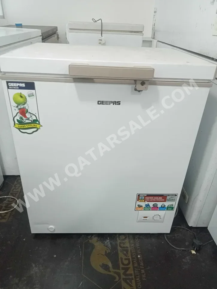 Freezers GEEPAS  With Delivery /  301-350 Lt  Chest