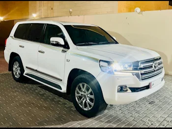  Toyota  Land Cruiser  VXR  2019  Automatic  99,000 Km  8 Cylinder  Four Wheel Drive (4WD)  SUV  White  With Warranty