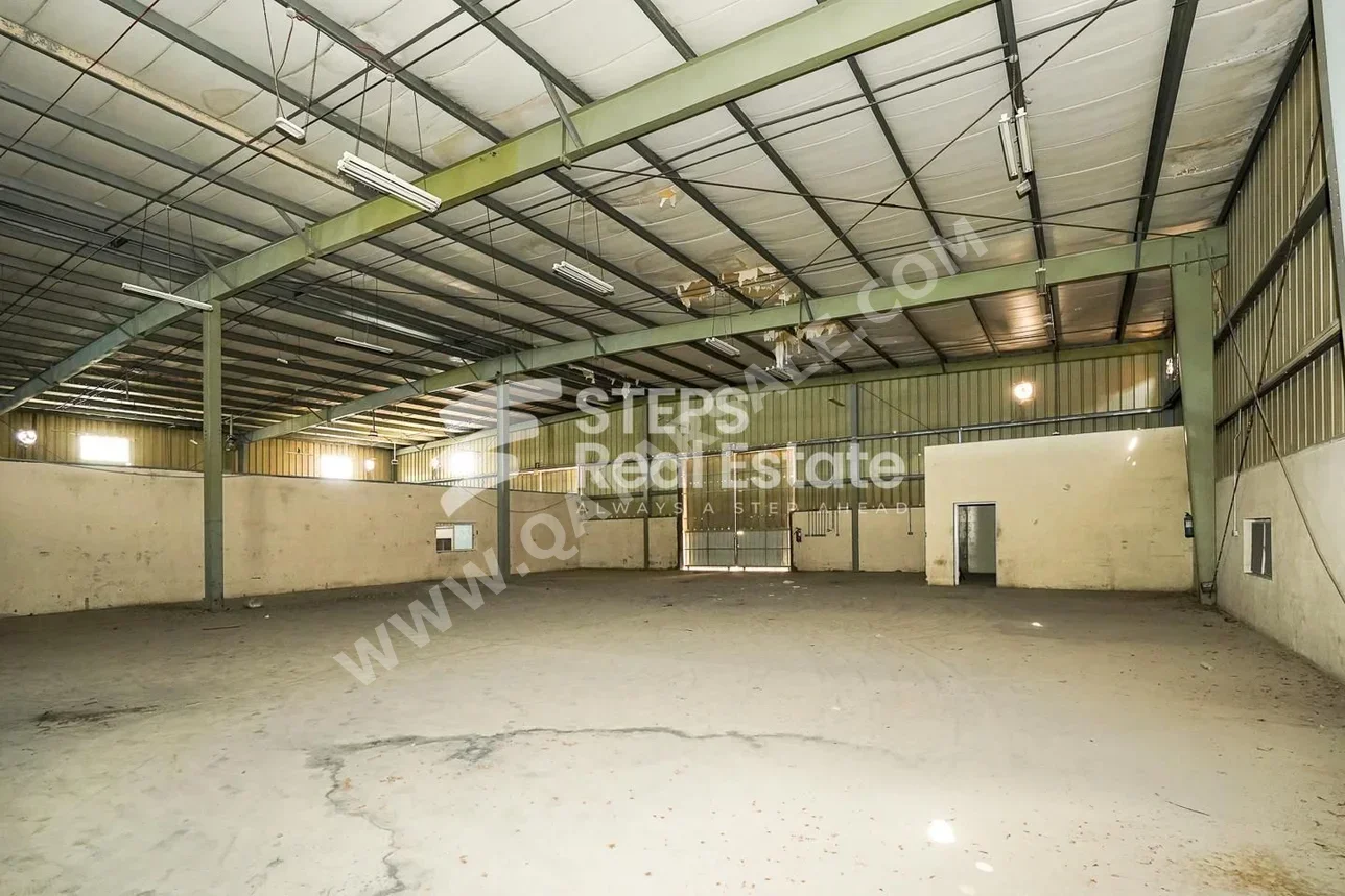 Warehouses & Stores - Al Rayyan  - Industrial Area  -Area Size: 3002 Square Meter