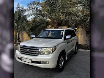 Toyota  Land Cruiser  VXR  2009  Automatic  347,555 Km  8 Cylinder  Four Wheel Drive (4WD)  SUV  Pearl