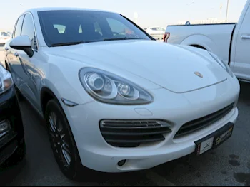 Porsche  Cayenne  S  2013  Automatic  102,000 Km  6 Cylinder  Four Wheel Drive (4WD)  SUV  White