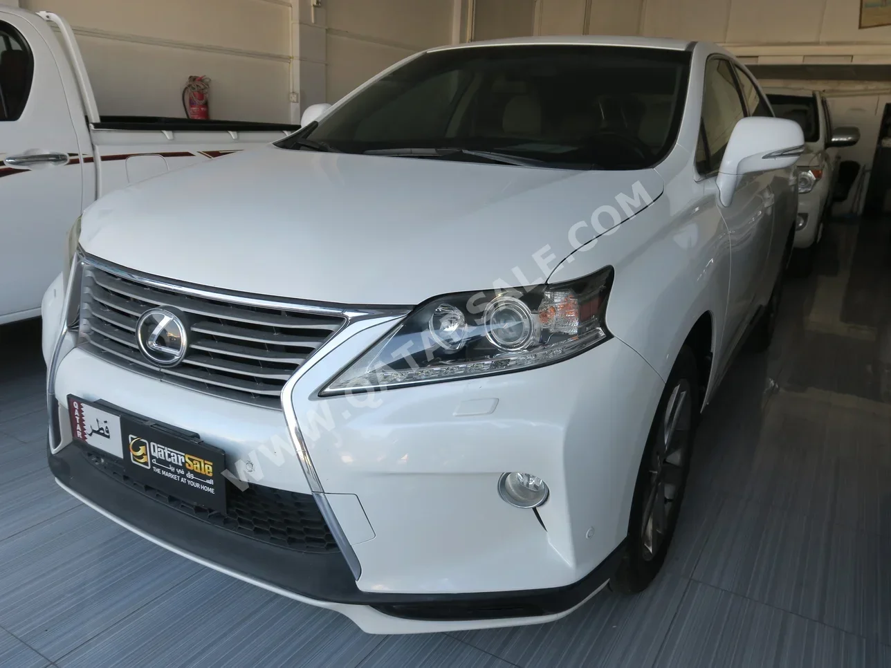 Lexus  RX  350  2014  Automatic  200,000 Km  6 Cylinder  Four Wheel Drive (4WD)  SUV  White