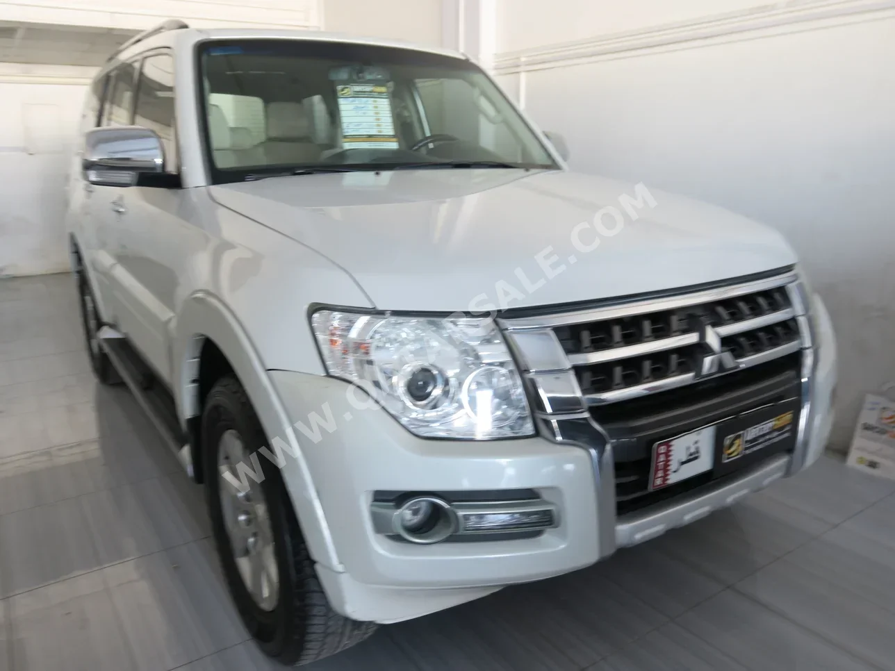 Mitsubishi  Pajero  2017  Automatic  182,000 Km  6 Cylinder  Four Wheel Drive (4WD)  SUV  White