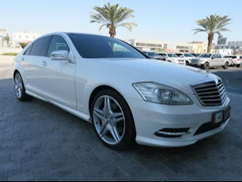 Mercedes-Benz  S-Class  350  2011  Automatic  60,000 Km  6 Cylinder  Rear Wheel Drive (RWD)  Sedan  White