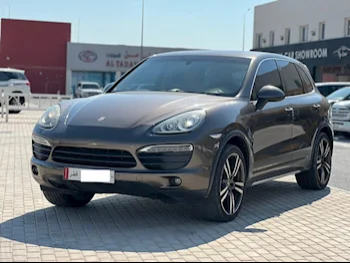 Porsche  Cayenne  S  2014  Automatic  149,000 Km  8 Cylinder  Four Wheel Drive (4WD)  SUV  Brown