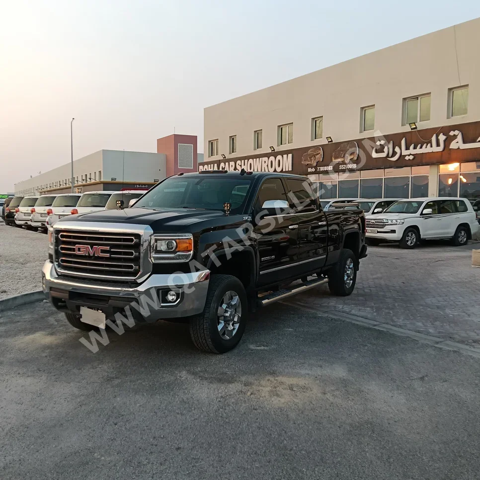 GMC  Sierra  2500 HD  2019  Automatic  99,000 Km  8 Cylinder  Four Wheel Drive (4WD)  Pick Up  Black