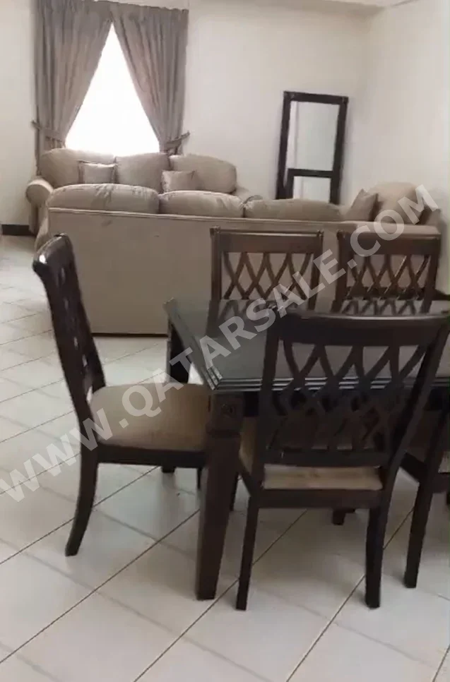 3 Bedrooms  Apartment  For Rent  in Doha -  Al Mansoura  Fully Furnished