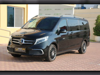 Mercedes-Benz  V-Class  250  2022  Automatic  37,000 Km  4 Cylinder  Rear Wheel Drive (RWD)  Van / Bus  Black  With Warranty
