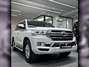 Toyota  Land Cruiser  GXR  2019  Automatic  114,000 Km  8 Cylinder  Four Wheel Drive (4WD)  SUV  Pearl