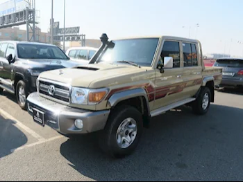 Toyota  Land Cruiser  LX  2023  Manual  11,000 Km  6 Cylinder  Four Wheel Drive (4WD)  Pick Up  Beige  With Warranty