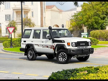 Toyota  Land Cruiser  Hard Top  2025  Manual  0 Km  6 Cylinder  Four Wheel Drive (4WD)  SUV  White  With Warranty