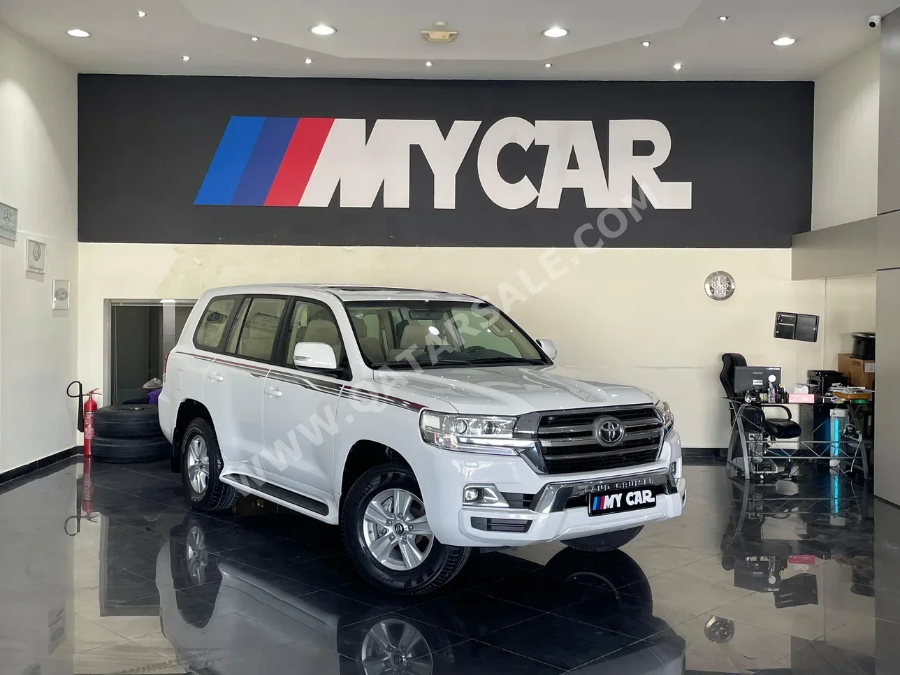 Toyota  Land Cruiser  GXR  2020  Automatic  50,000 Km  6 Cylinder  Four Wheel Drive (4WD)  SUV  White