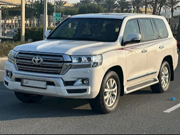 Toyota  Land Cruiser  GXR  2018  Automatic  360,000 Km  8 Cylinder  Four Wheel Drive (4WD)  SUV  White