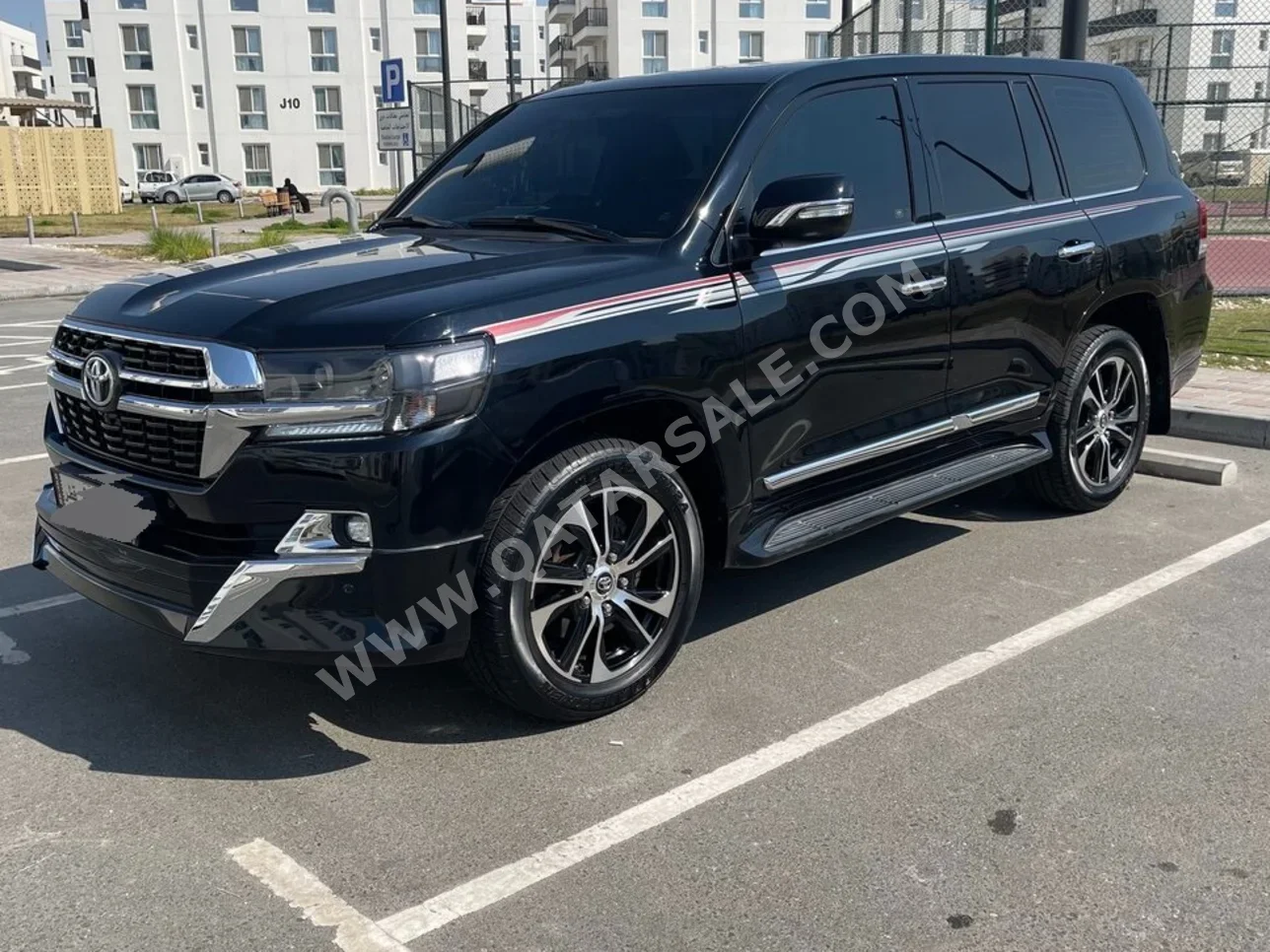 Toyota  Land Cruiser  GXR- Grand Touring  2021  Automatic  130,000 Km  8 Cylinder  Four Wheel Drive (4WD)  SUV  Black