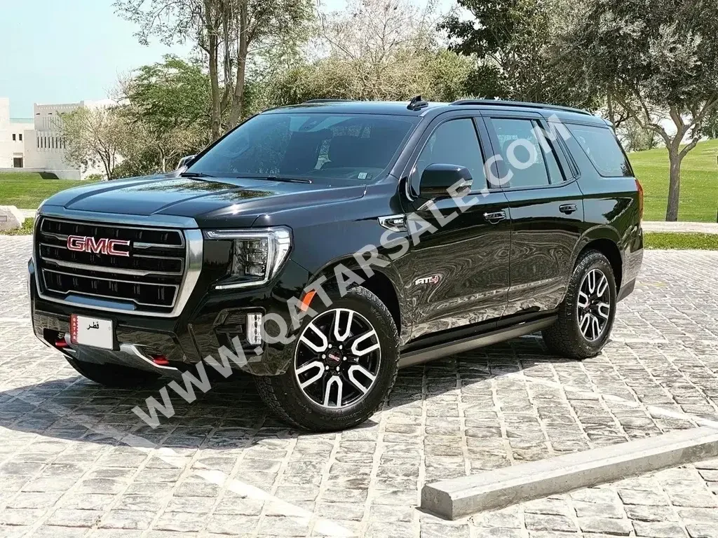 GMC  Yukon Denali  SUV 4x4  Black  2022