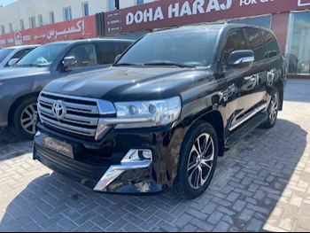 Toyota  Land Cruiser  VXR  2020  Automatic  177,000 Km  8 Cylinder  Four Wheel Drive (4WD)  SUV  Black