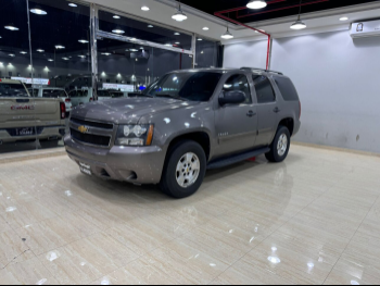 Chevrolet  Tahoe  2013  Automatic  219,000 Km  8 Cylinder  Four Wheel Drive (4WD)  SUV  Silver