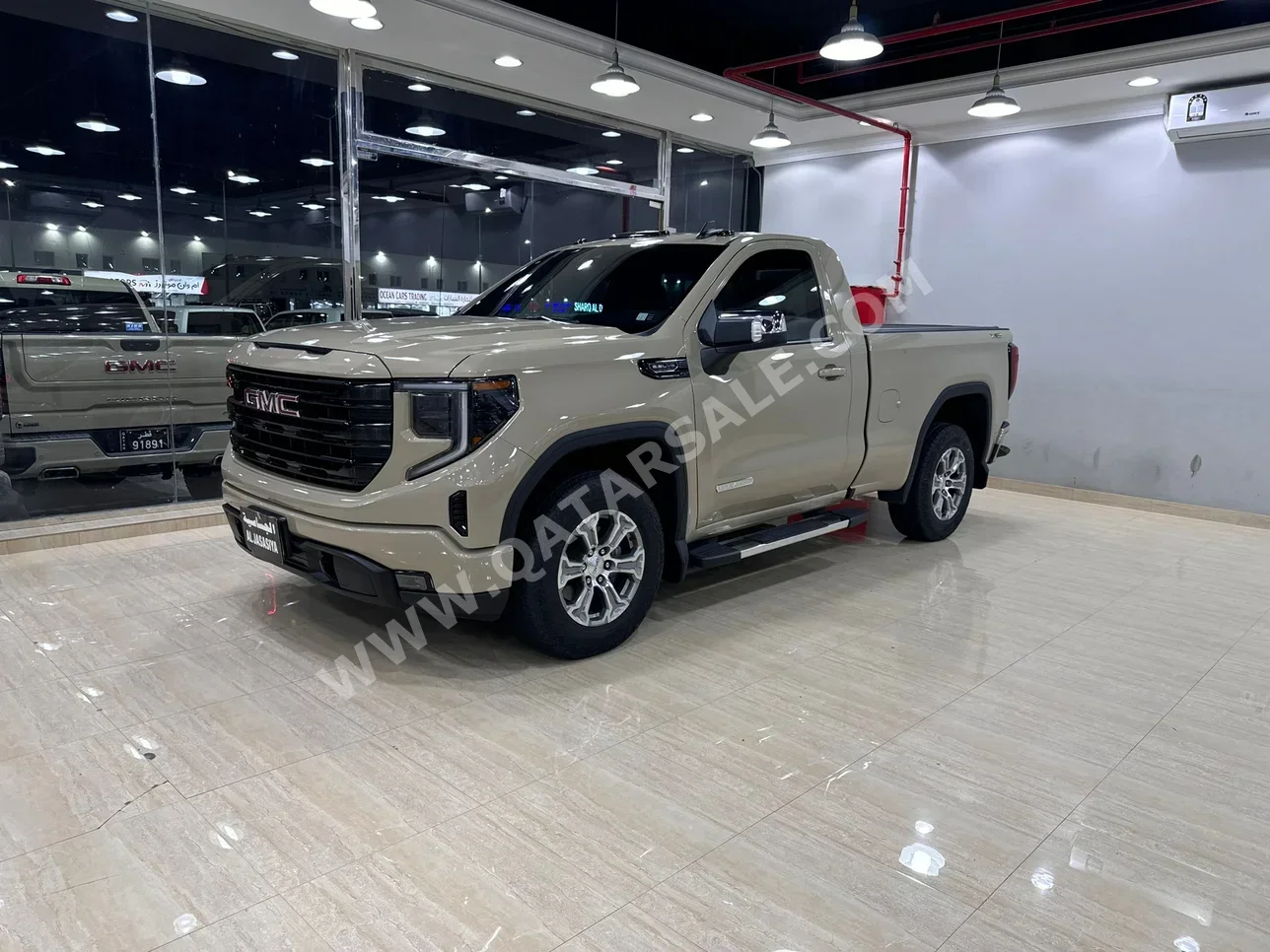 GMC  Sierra  Elevation  2022  Automatic  14,000 Km  8 Cylinder  Four Wheel Drive (4WD)  Pick Up  Beige  With Warranty