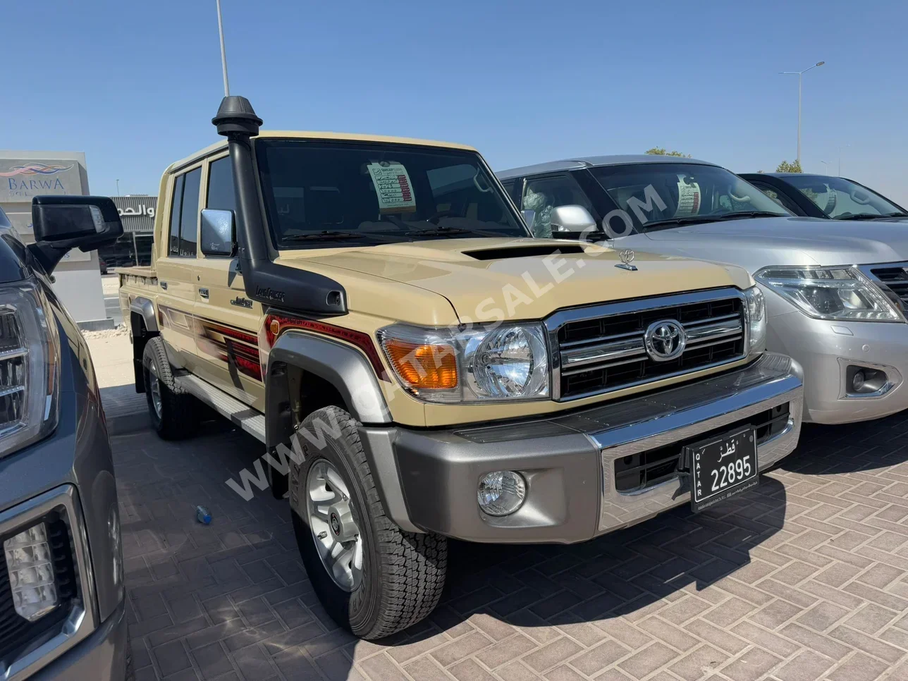 Toyota  Land Cruiser  LX  2023  Manual  10,000 Km  8 Cylinder  Four Wheel Drive (4WD)  Pick Up  Beige