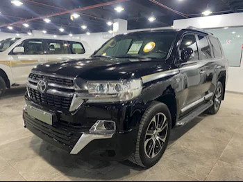 Toyota  Land Cruiser  VXR  2018  Automatic  158,000 Km  8 Cylinder  Four Wheel Drive (4WD)  SUV  Black