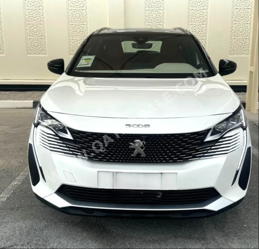 Peugeot  5008  GT LINE  2024  Automatic  4,000 Km  4 Cylinder  Front Wheel Drive (FWD)  SUV  Pearl  With Warranty