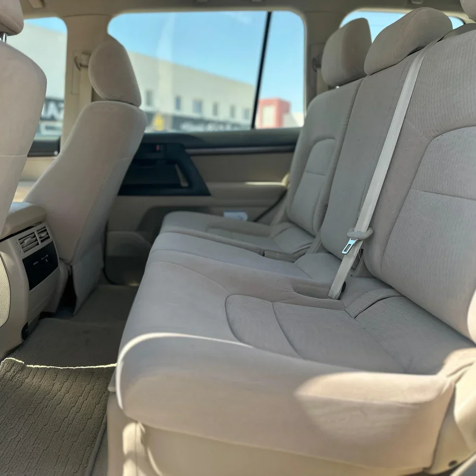 Toyota  Land Cruiser  GXR  2021  Automatic  147,000 Km  6 Cylinder  Four Wheel Drive (4WD)  SUV  White