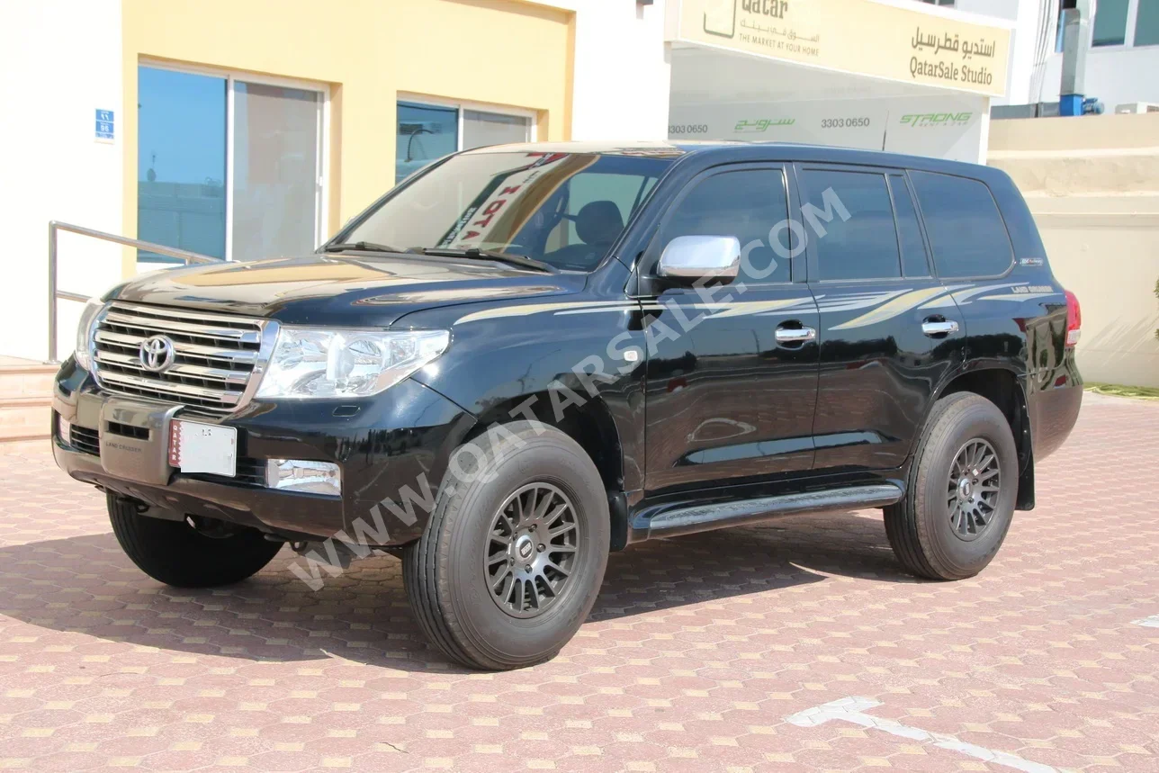 Toyota  Land Cruiser  GXR  2009  Automatic  388,000 Km  8 Cylinder  Four Wheel Drive (4WD)  SUV  Black