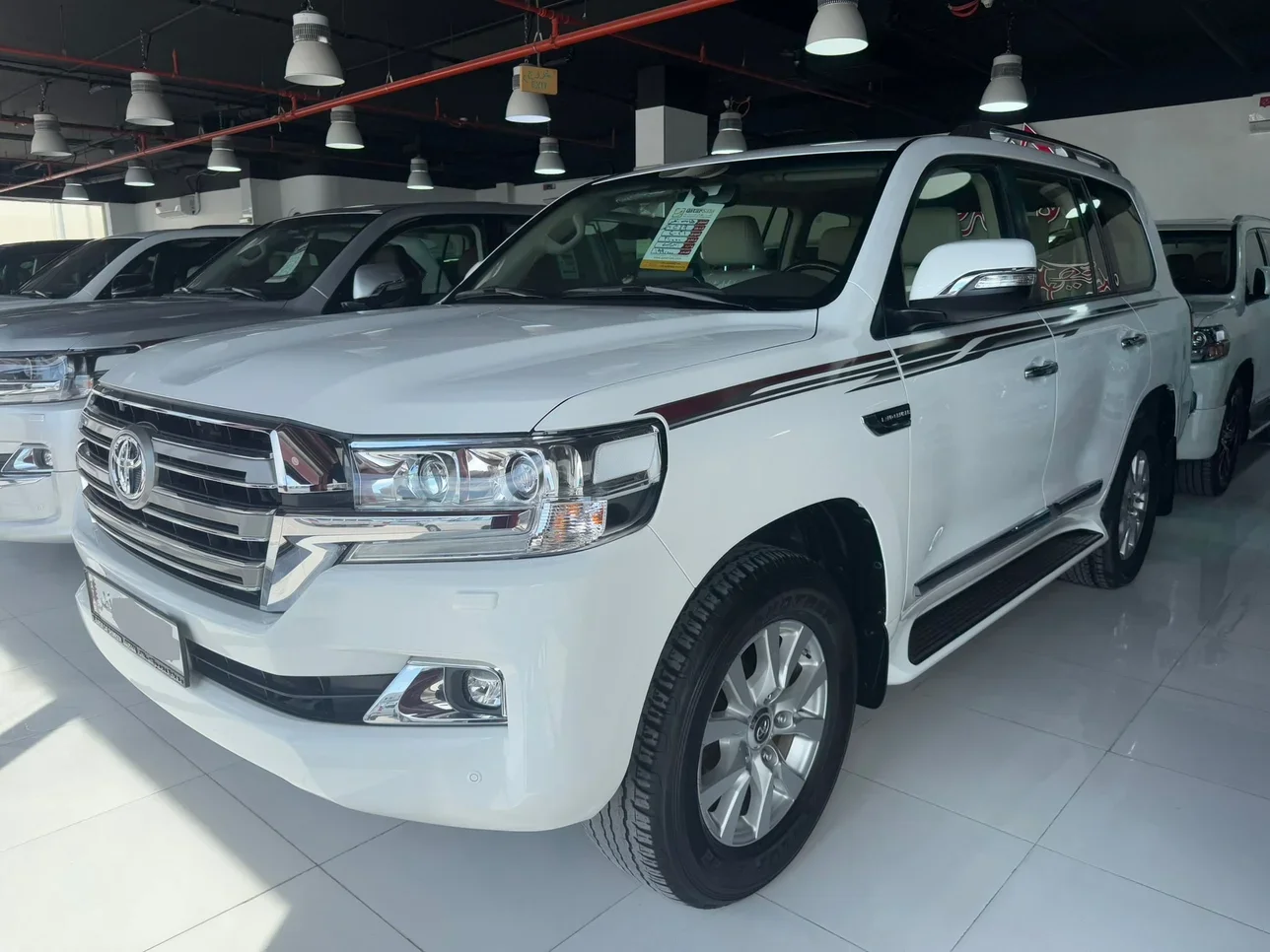 Toyota  Land Cruiser  GXR  2021  Automatic  31٬000 Km  6 Cylinder  Four Wheel Drive (4WD)  SUV  White