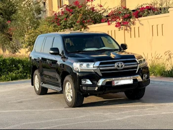 Toyota  Land Cruiser  GXR  2019  Automatic  145,000 Km  6 Cylinder  Four Wheel Drive (4WD)  SUV  Black