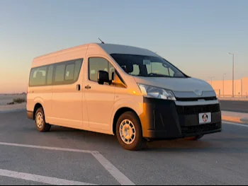 Toyota  Hiace  2025  Automatic  0 Km  4 Cylinder  Rear Wheel Drive (RWD)  Van / Bus  White  With Warranty