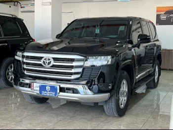 Toyota  Land Cruiser  GXR  2023  Automatic  27,000 Km  6 Cylinder  Four Wheel Drive (4WD)  SUV  Black  With Warranty