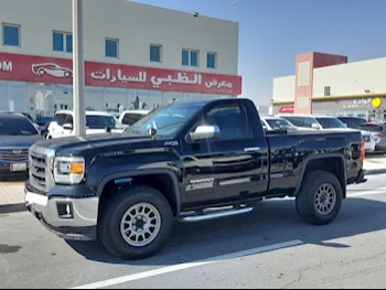 GMC  Sierra  1500  2014  Automatic  233,000 Km  8 Cylinder  Four Wheel Drive (4WD)  Pick Up  Black