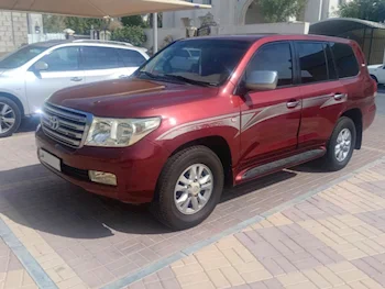 Toyota  Land Cruiser  GXR  2010  Automatic  297,000 Km  8 Cylinder  Four Wheel Drive (4WD)  SUV  Maroon