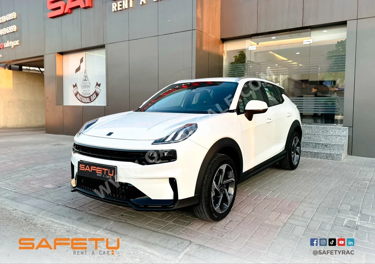 Lynk & Co  06  4 Cylinder  SUV ( AWD )  White  2025