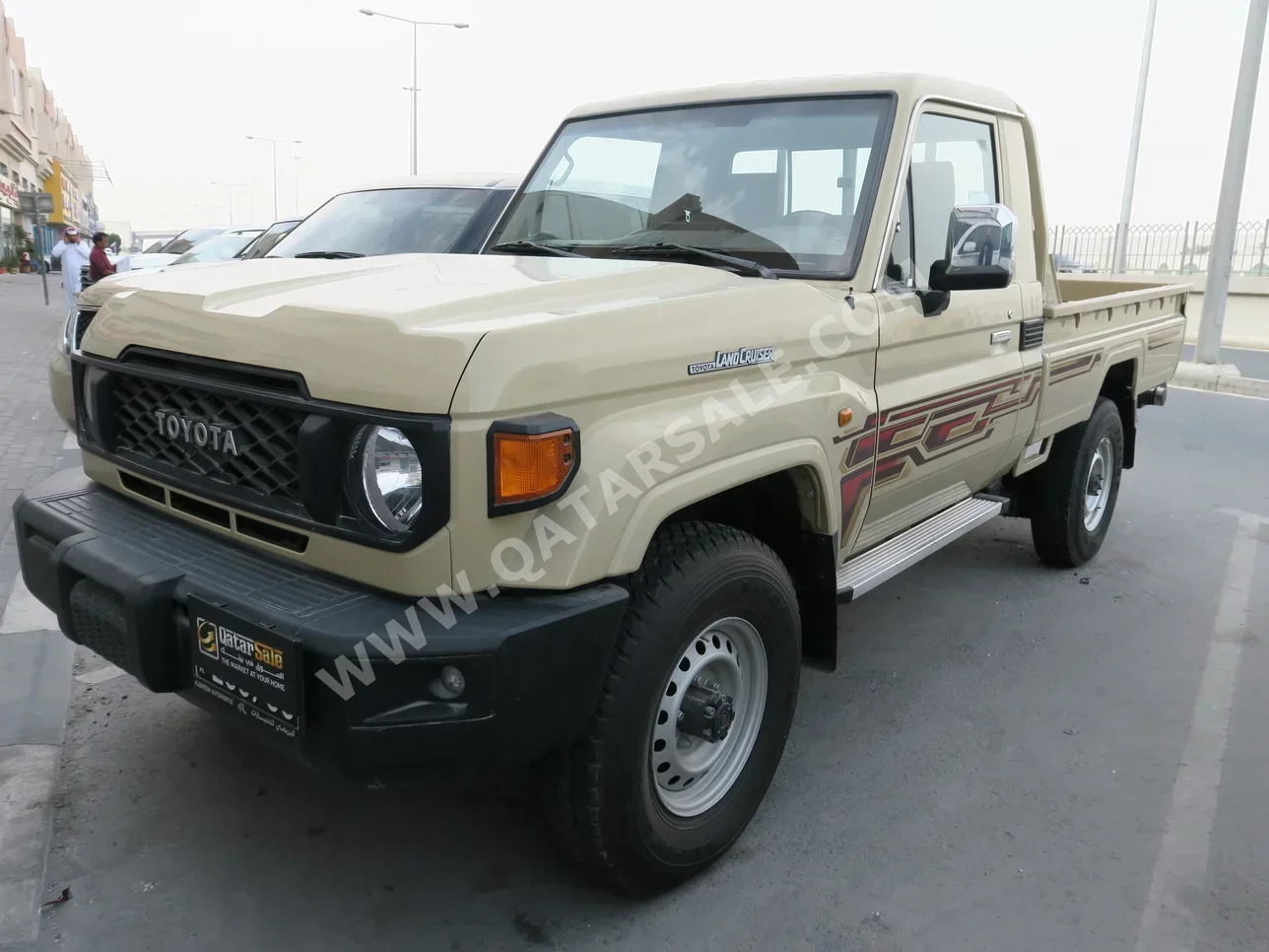 Toyota  Land Cruiser  LX  2024  Automatic  33,000 Km  6 Cylinder  Four Wheel Drive (4WD)  Pick Up  Beige