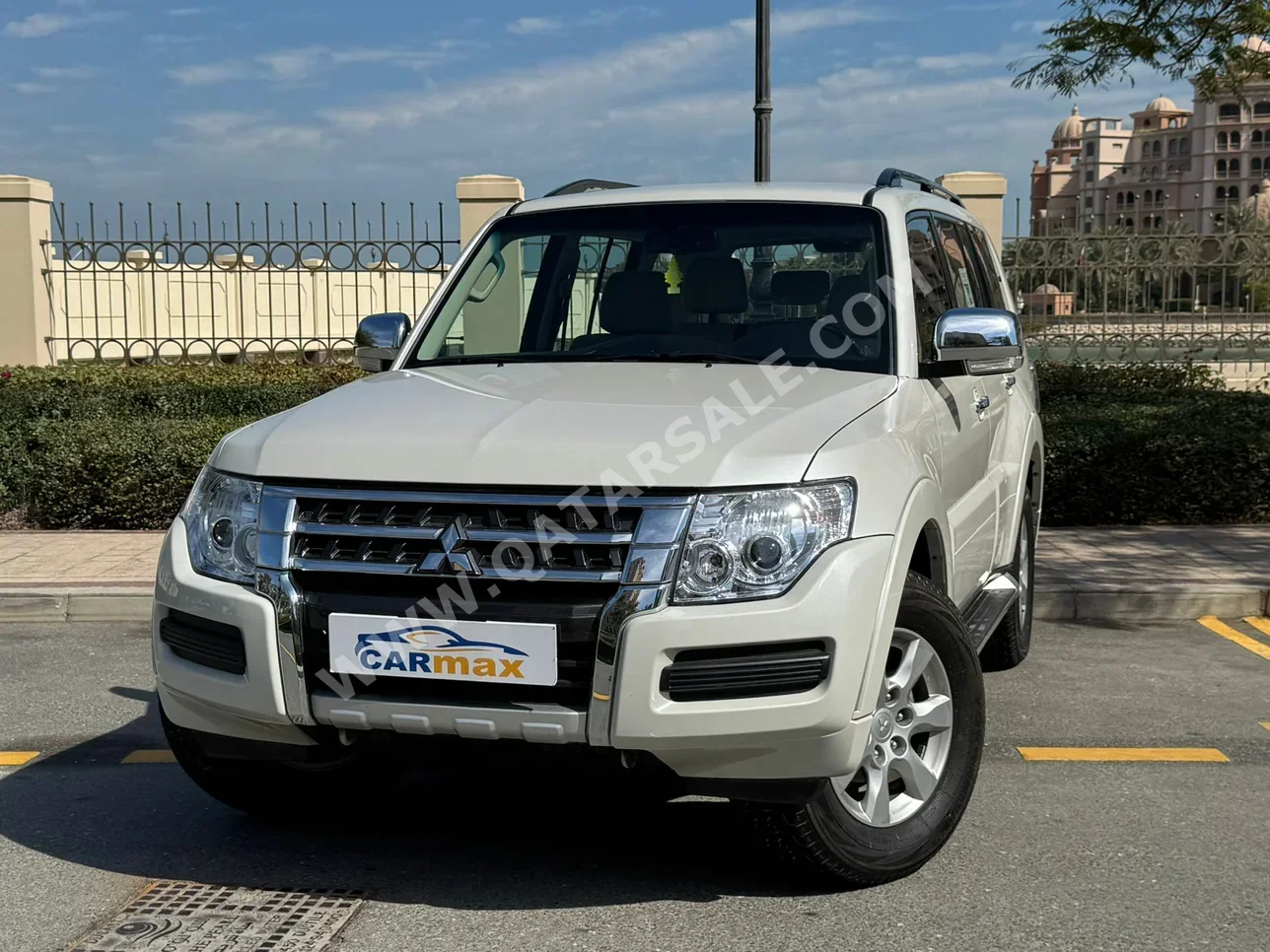 Mitsubishi  Pajero  2019  Automatic  19,000 Km  6 Cylinder  Four Wheel Drive (4WD)  SUV  White