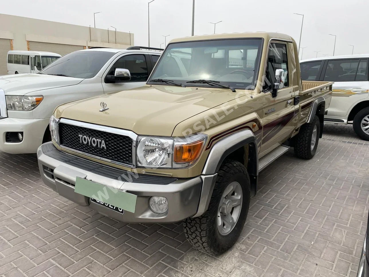 Toyota  Land Cruiser  LX  2021  Manual  94,000 Km  6 Cylinder  Four Wheel Drive (4WD)  Pick Up  Beige