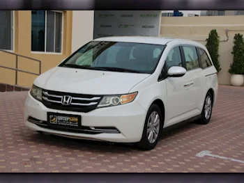 Honda  Odyssey  2016  Automatic  104,000 Km  6 Cylinder  Front Wheel Drive (FWD)  Van / Bus  White