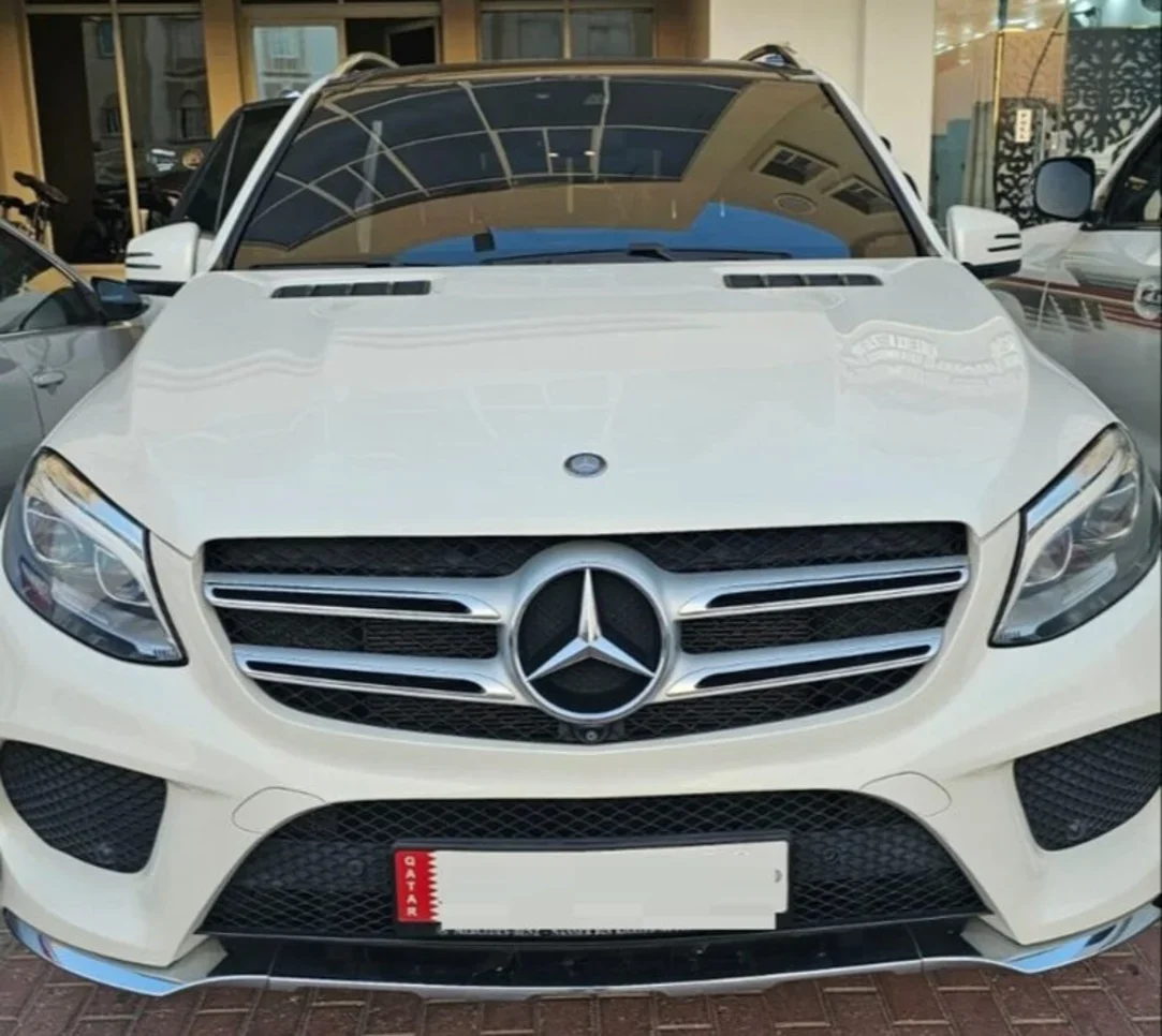 Mercedes-Benz  GLE  400  2016  Automatic  204,000 Km  6 Cylinder  All Wheel Drive (AWD)  SUV  White