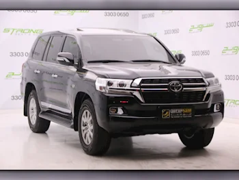 Toyota  Land Cruiser  VXR  2021  Automatic  157,000 Km  8 Cylinder  Four Wheel Drive (4WD)  SUV  Black