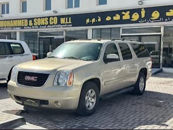 GMC  Yukon  XL  2012  Automatic  258,000 Km  8 Cylinder  Four Wheel Drive (4WD)  SUV  Gold