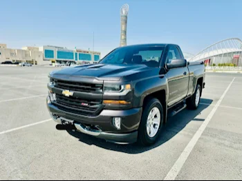 Chevrolet  Silverado  LT  2016  Automatic  198,000 Km  8 Cylinder  Four Wheel Drive (4WD)  Pick Up  Gray