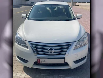 Nissan  Sentra  2016  Automatic  107,000 Km  4 Cylinder  Front Wheel Drive (FWD)  Sedan  White