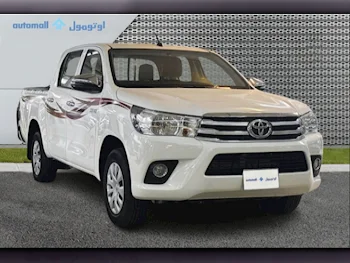 Toyota  Hilux  2022  Automatic  55,989 Km  4 Cylinder  Four Wheel Drive (4WD)  Pick Up  White