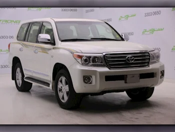 Toyota  Land Cruiser  VXR  2015  Automatic  250,000 Km  8 Cylinder  Four Wheel Drive (4WD)  SUV  White