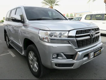  Toyota  Land Cruiser  GXR  2020  Automatic  238,000 Km  8 Cylinder  Four Wheel Drive (4WD)  SUV  Silver  With Warranty