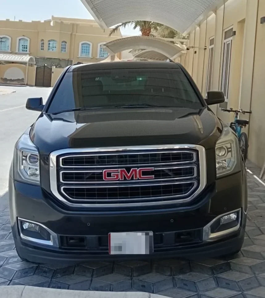  GMC  Yukon  SLE  2016  Automatic  164,000 Km  8 Cylinder  Rear Wheel Drive (RWD)  SUV  Black  With Warranty