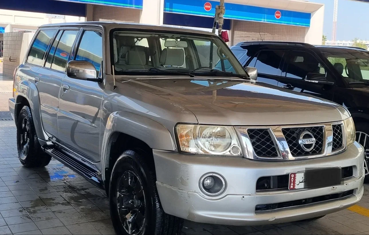 Nissan  Patrol  Safari  2005  Automatic  365,000 Km  6 Cylinder  Four Wheel Drive (4WD)  SUV  Silver