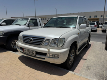 Lexus  LX  470  2007  Automatic  465,000 Km  8 Cylinder  Four Wheel Drive (4WD)  SUV  White